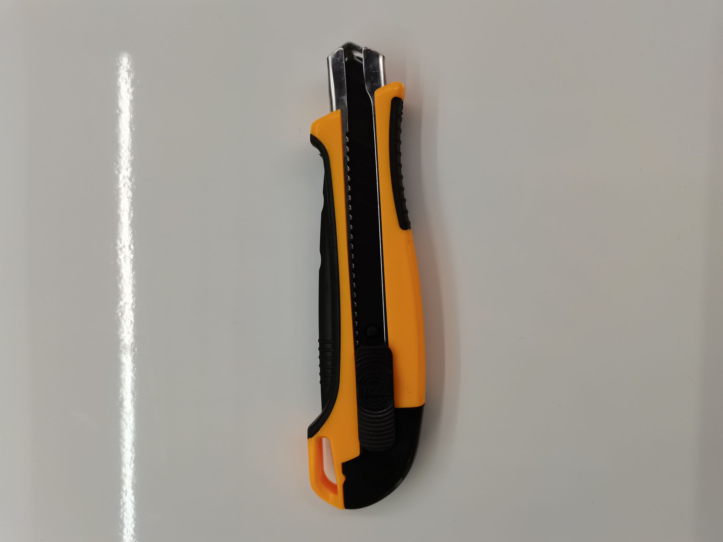 Scissors, scissors, utility knives, woodworking knives, wallpaper knives, paper cutters, hardware tools, hardware tools, letter openers Application Scenario
