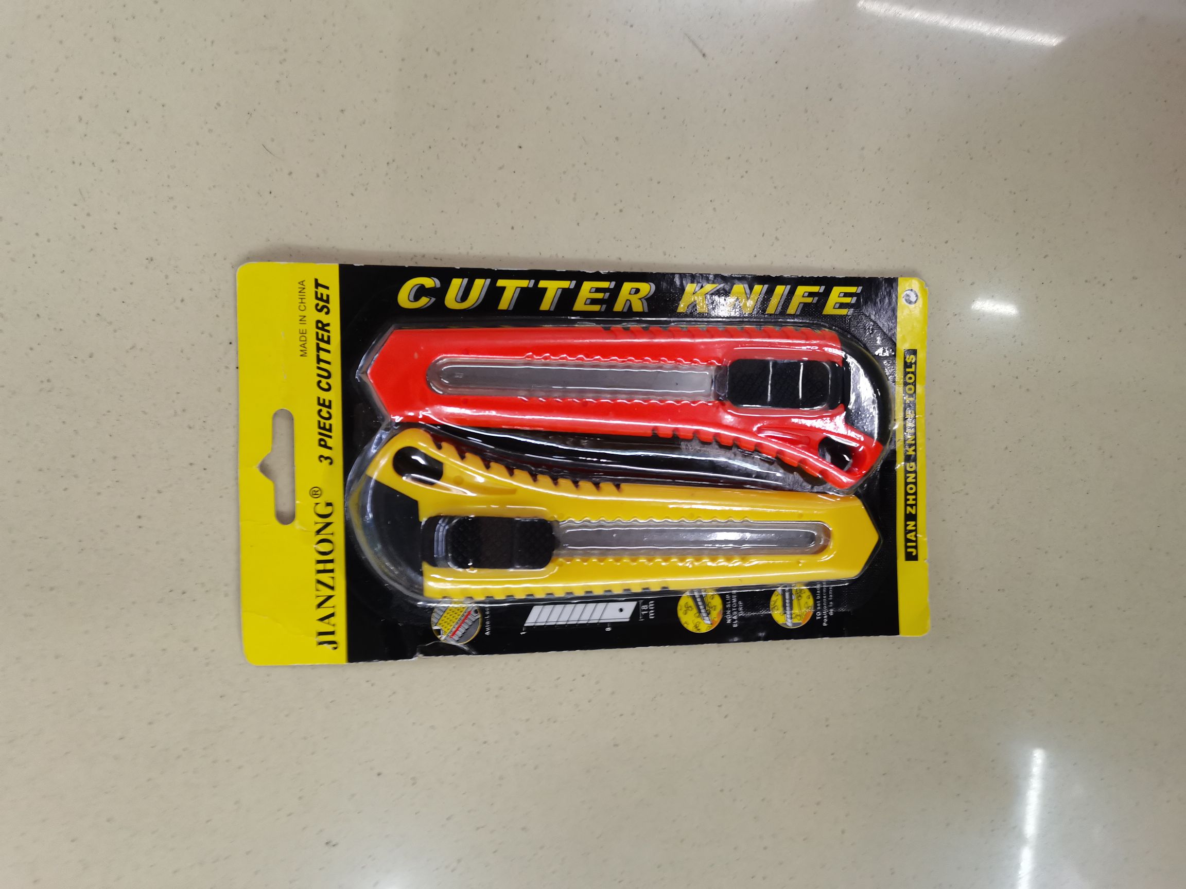 Utility knives, woodworking knives, knives, scissors, hardware tools, hardware knives, 278 utility knives, length 15cm, width 3.8cm, two pcs utility knives Application Scenario