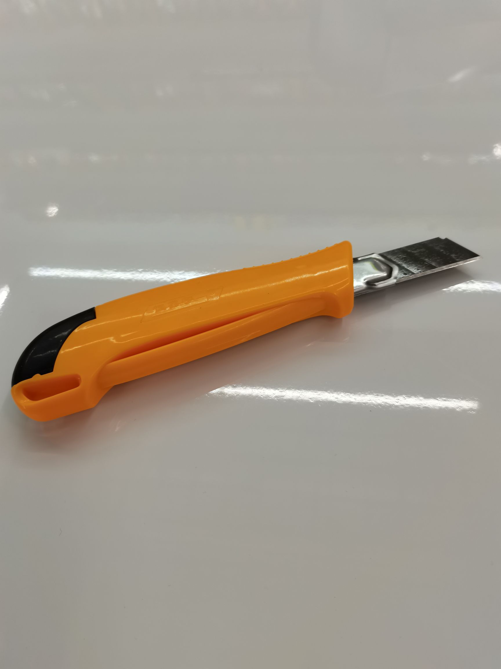 Utility knife, paper cutting knife, woodworking knife, wallpaper knife, hardware knife, hardware tools, 1.8cm blade, utility knife undefined