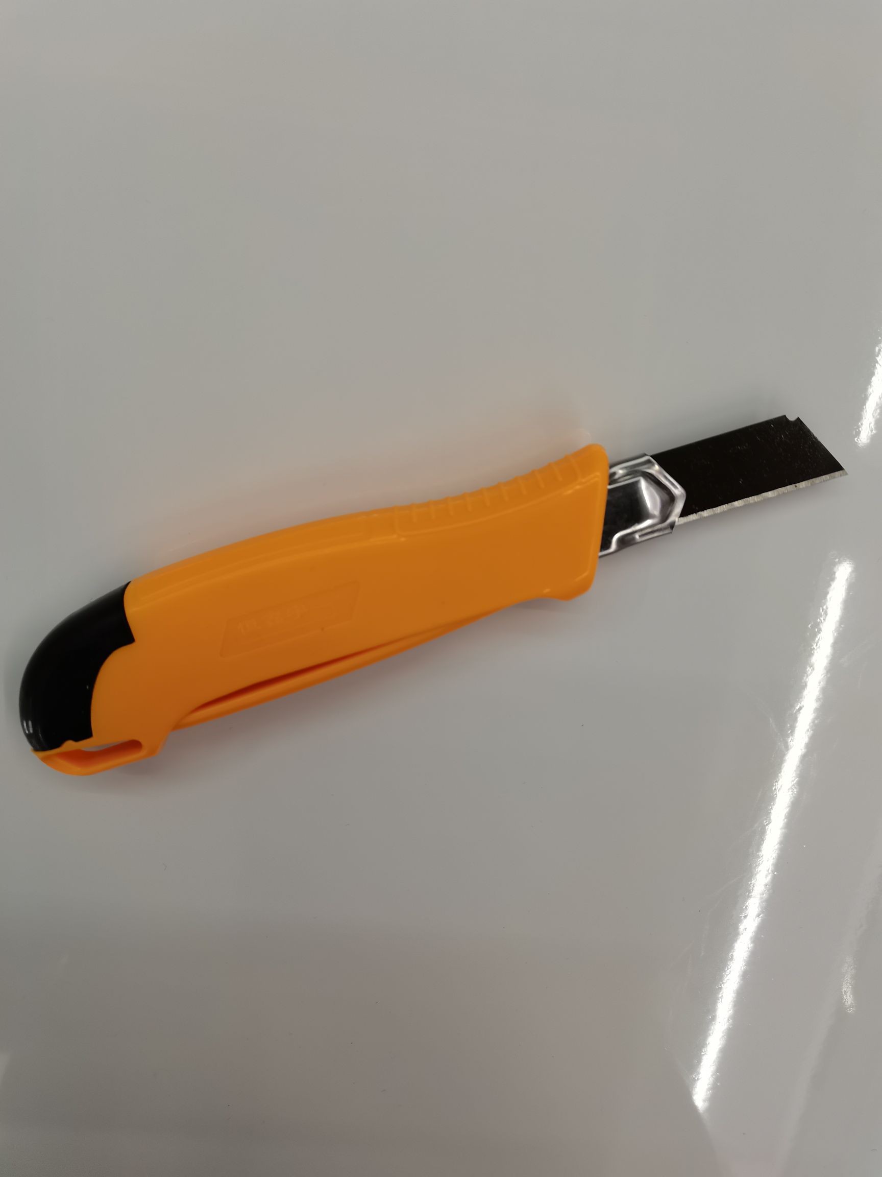 Utility knife, paper cutting knife, woodworking knife, wallpaper knife, hardware knife, hardware tools, 1.8cm blade, utility knife undefined