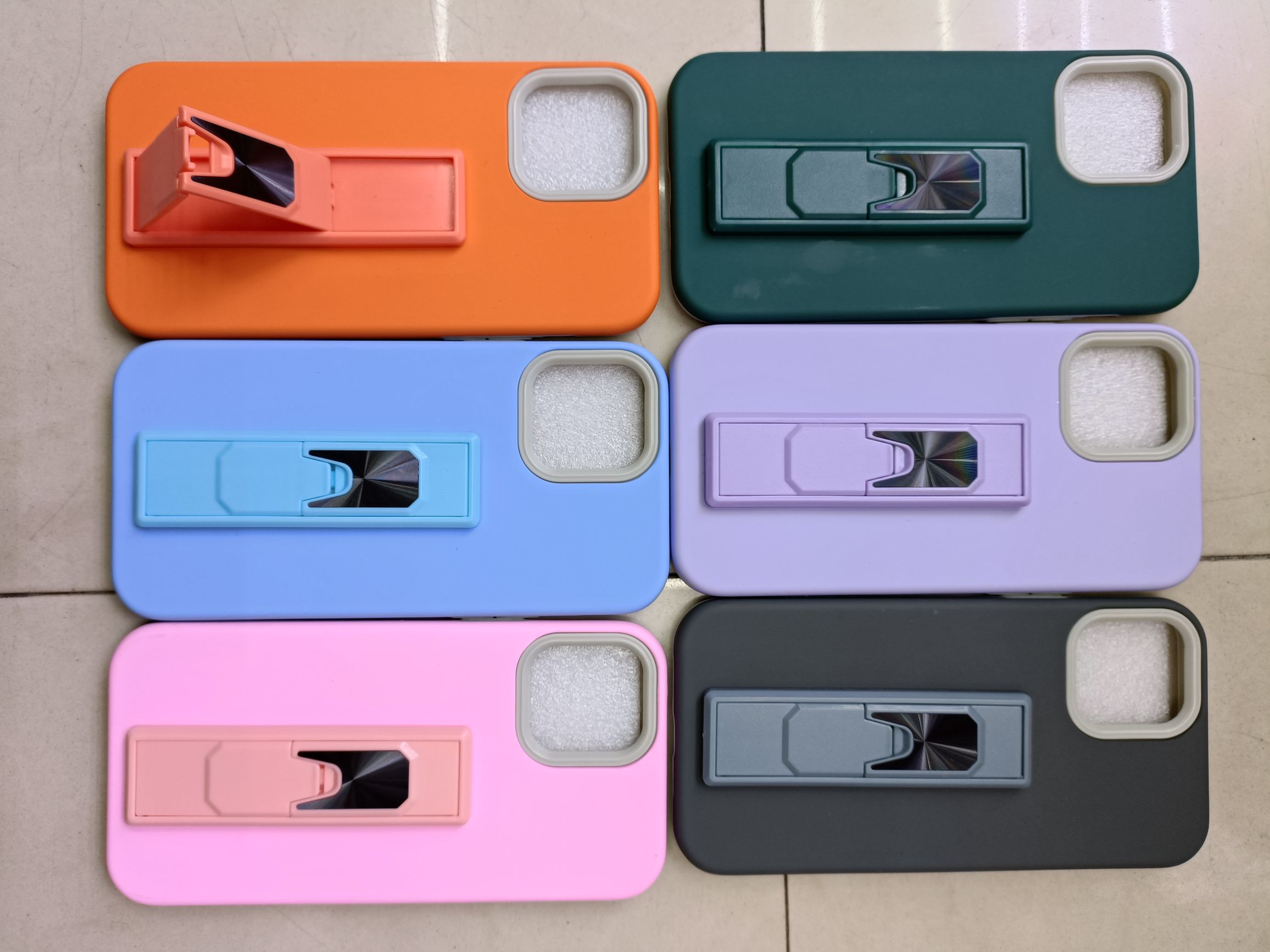 Folding stand 2-in-1 phone case