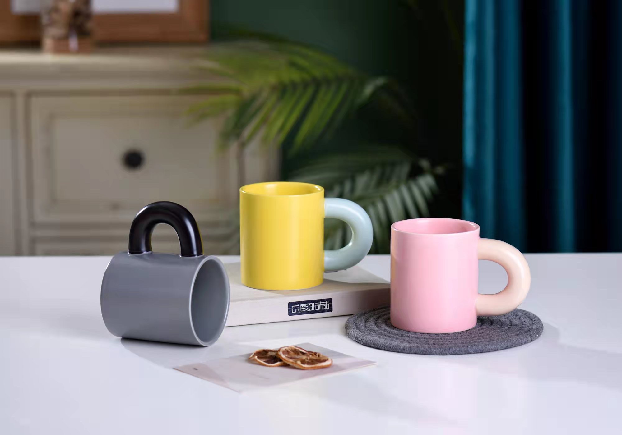 Ceramic Cup With Large Handle Specification drawing
