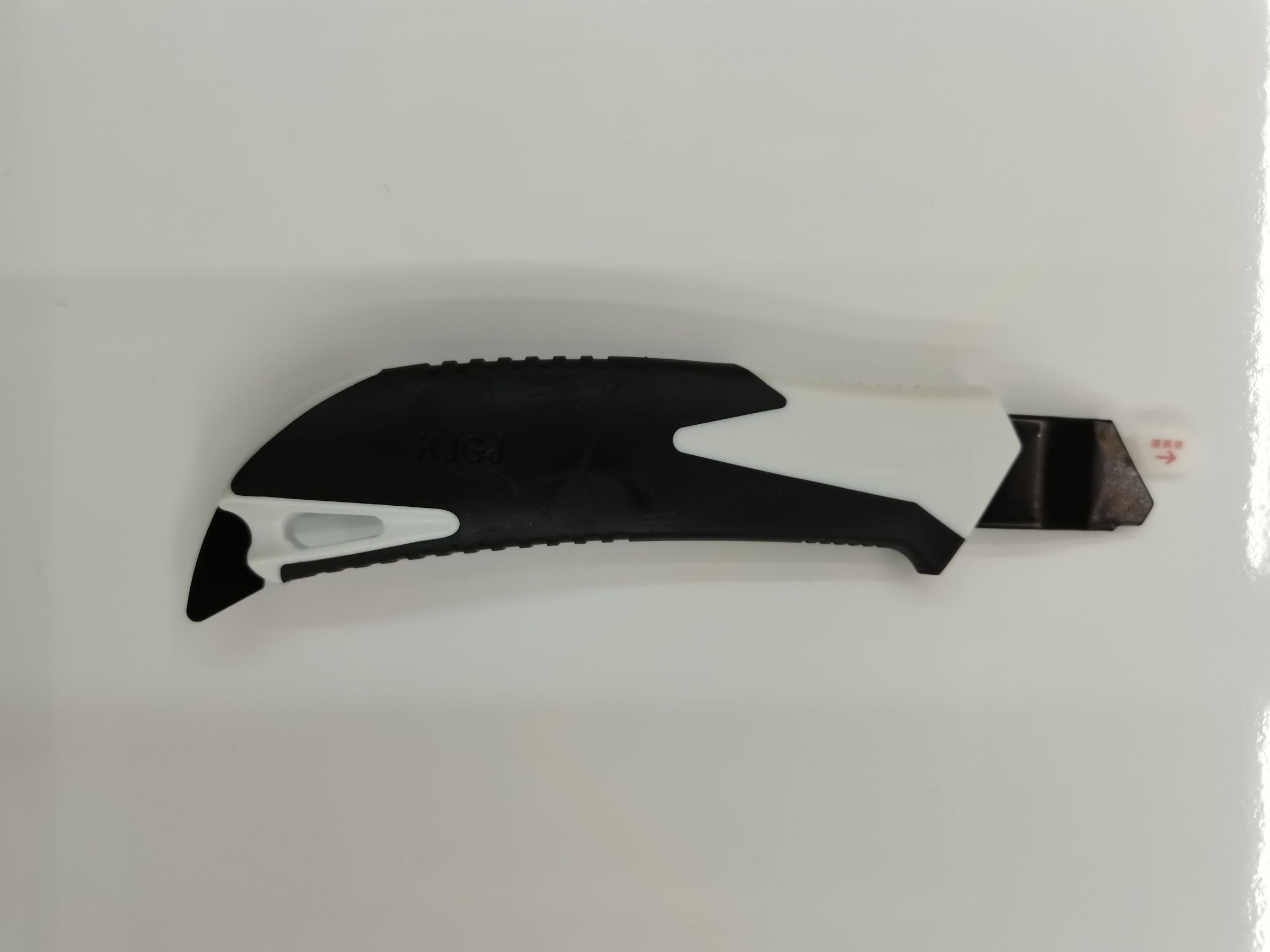 Utility knives, woodworking knives, paper cutters, wallpaper knives, hardware tools, hardware knives and scissors details Picture