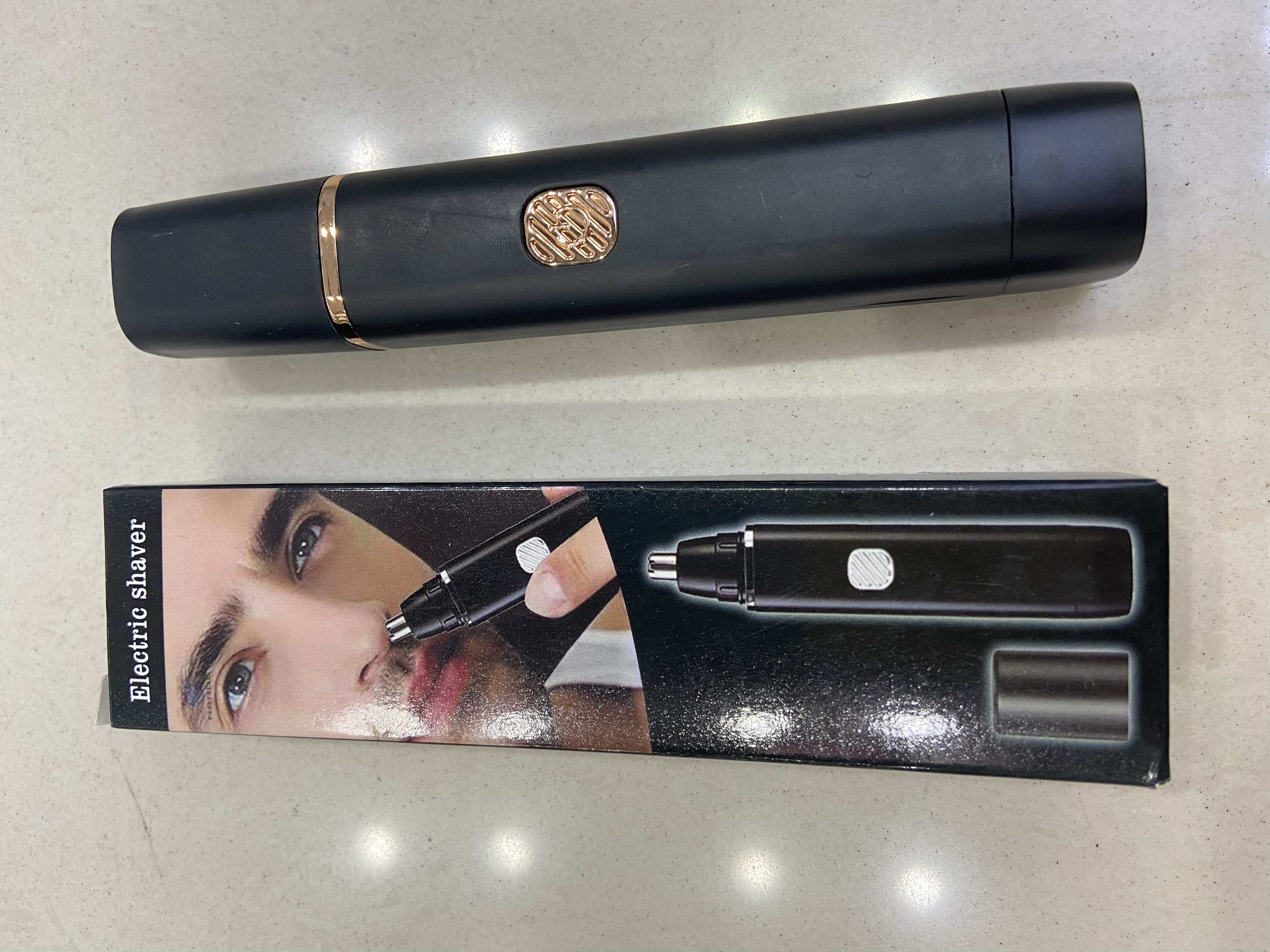 Electric hair shaver for men