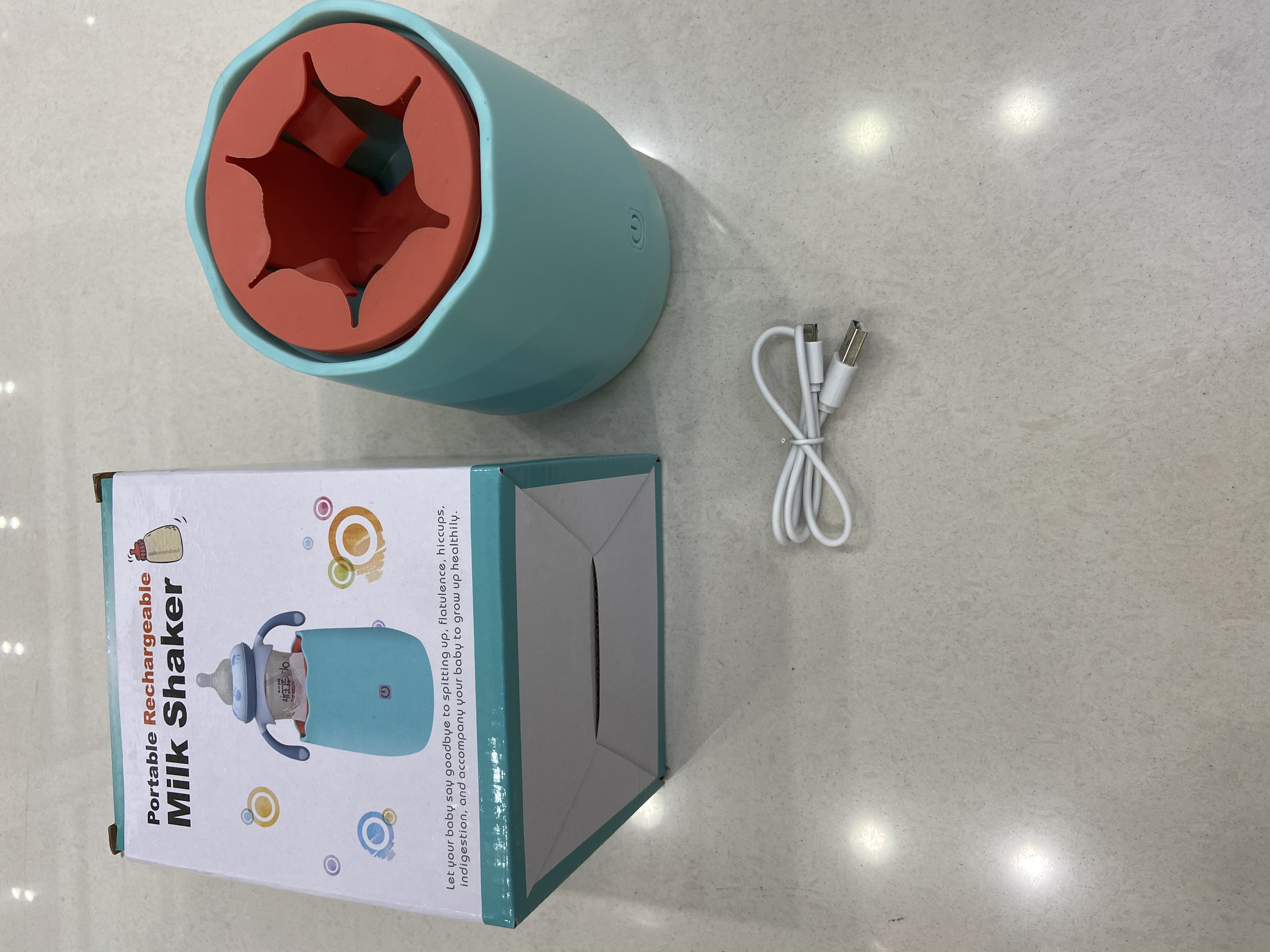 Milk shake device