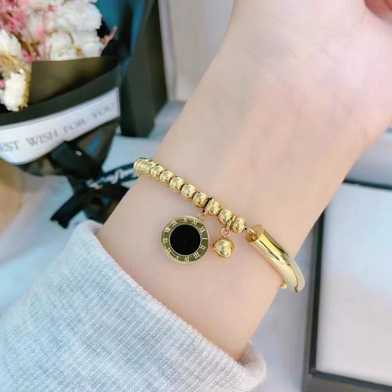 Roman bracelet
