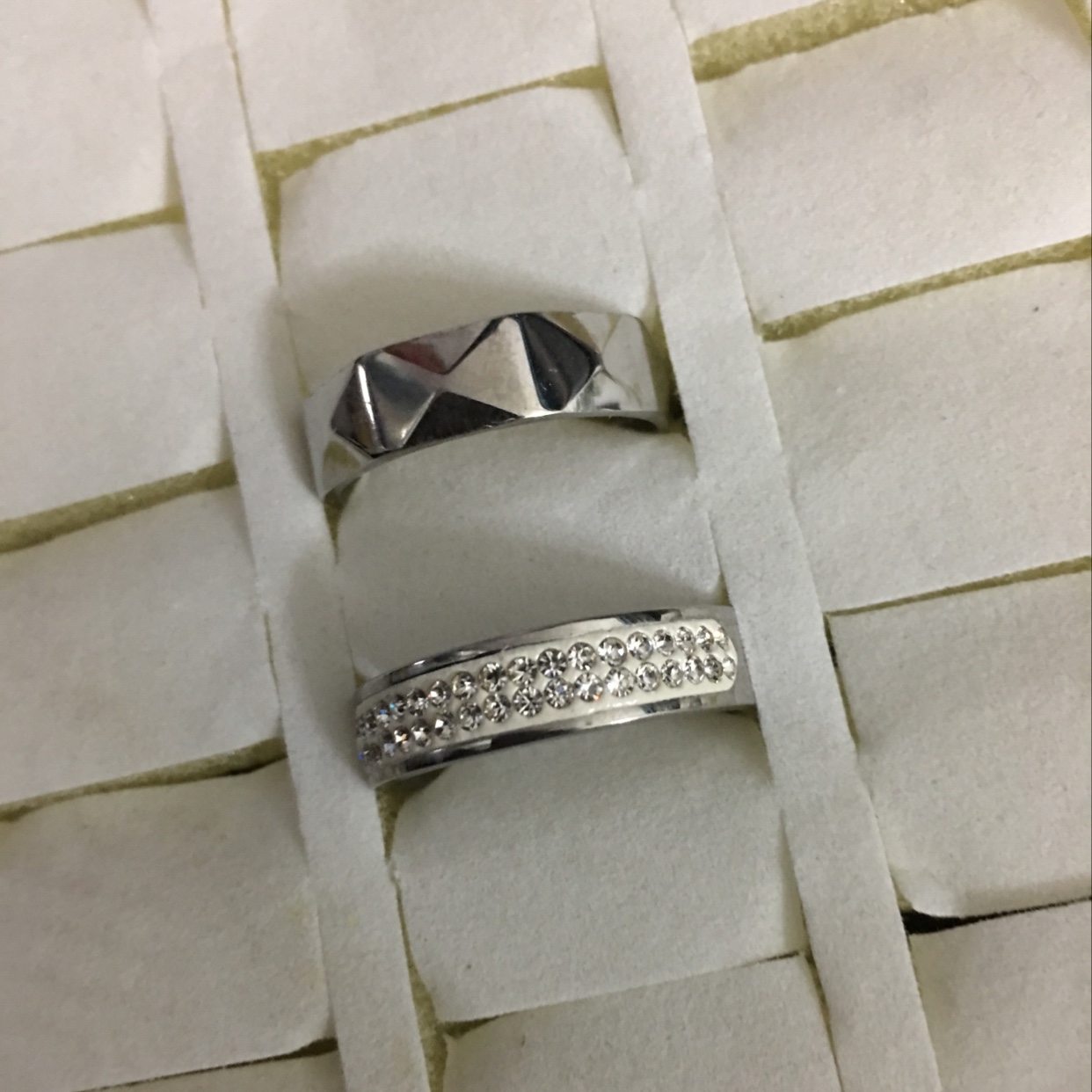Stylish men's ring