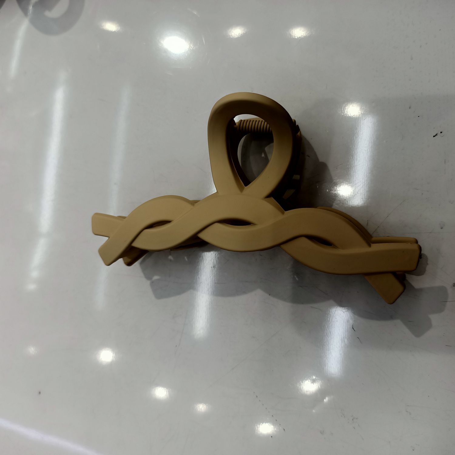 Korean version of the new fashion simple foreign style girl plastic grab clip twist light coffee 4588 Tingting jewelry thumbnail