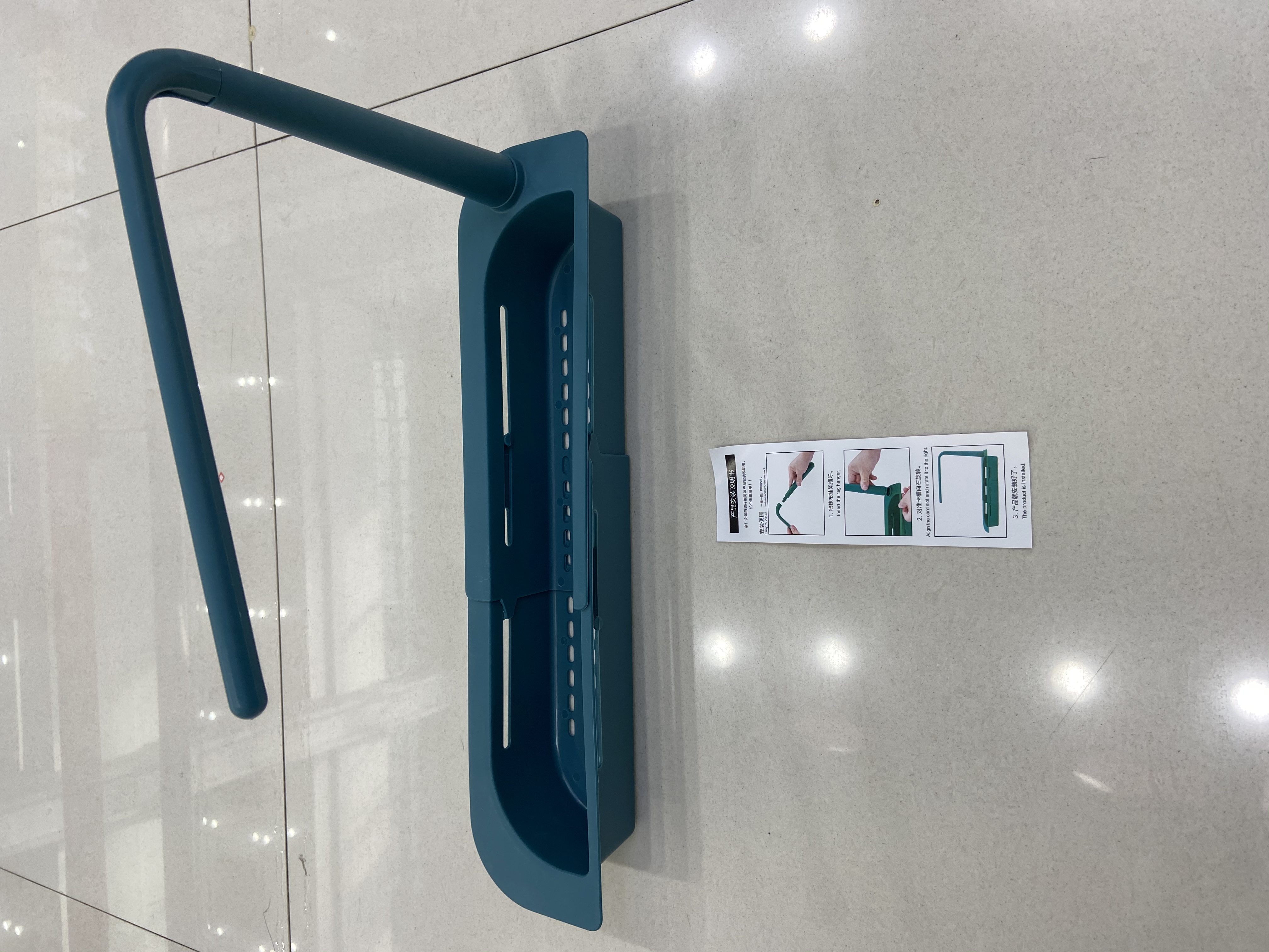 Retractable drain stand -OPP