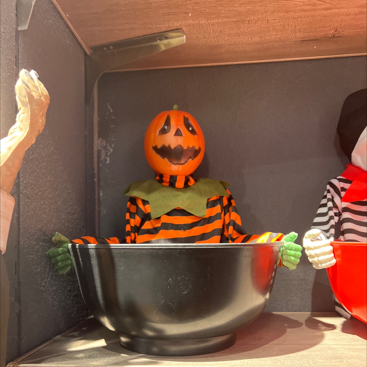 Halloween electric toy ornament candy plate pumpkin thumbnail