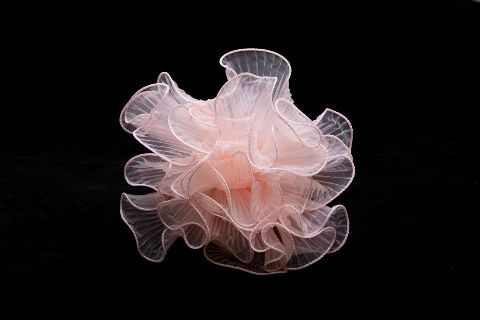 "Pearl Wave Yarn" is available in seven colors undefined