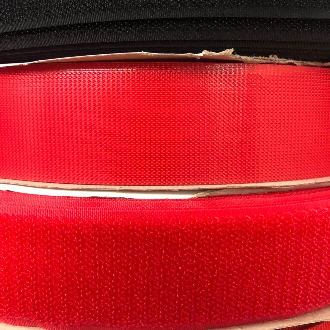 Velcro Clasp Ejector Hook Does Not Scratch The Wool Cloth Item Picture