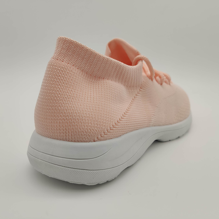 The 2023 New Women's Casual Flying Woven Breathable And Fashionable Sports Shoes Are In Stock In Sizes 36-41 Application Scenario