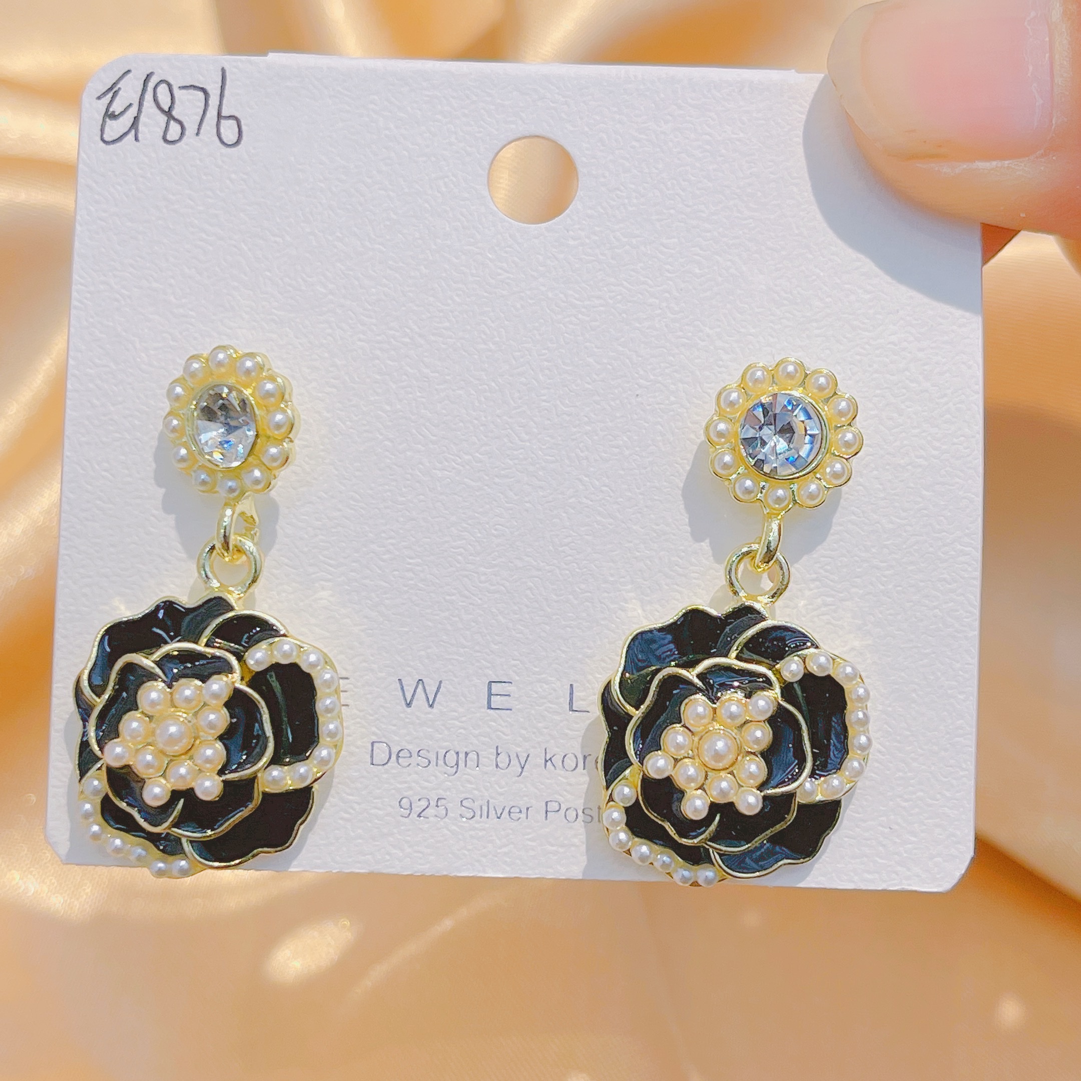 925 Silver needle pearl set diamond drop oil camellia earrings French vintage Haute-style all-matching studs atmospheric earrings Surbrow