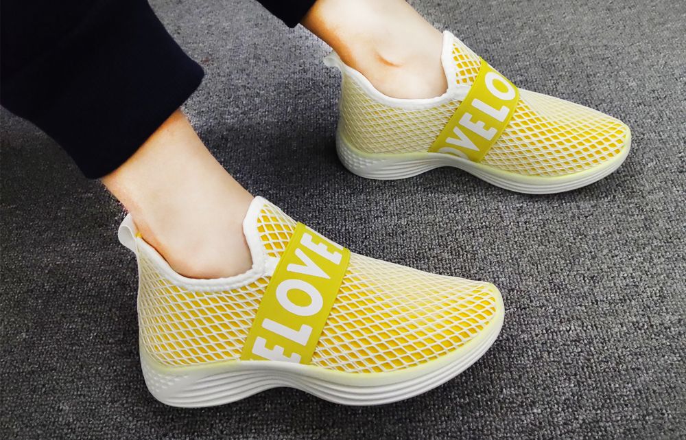 The 2023 New Style Of Women's Casual Shoes, Fashionable Mesh Breathable Sports Shoes, Are In Stock In Sizes 36-41 details Picture