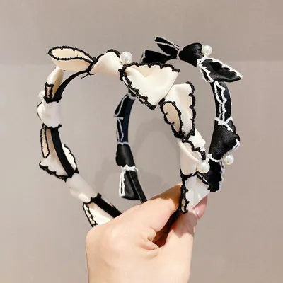Headdresses For Women Are Popular
