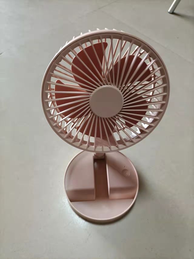 Storage fan Mini fan Desktop fan USB charging fan Portable fan
