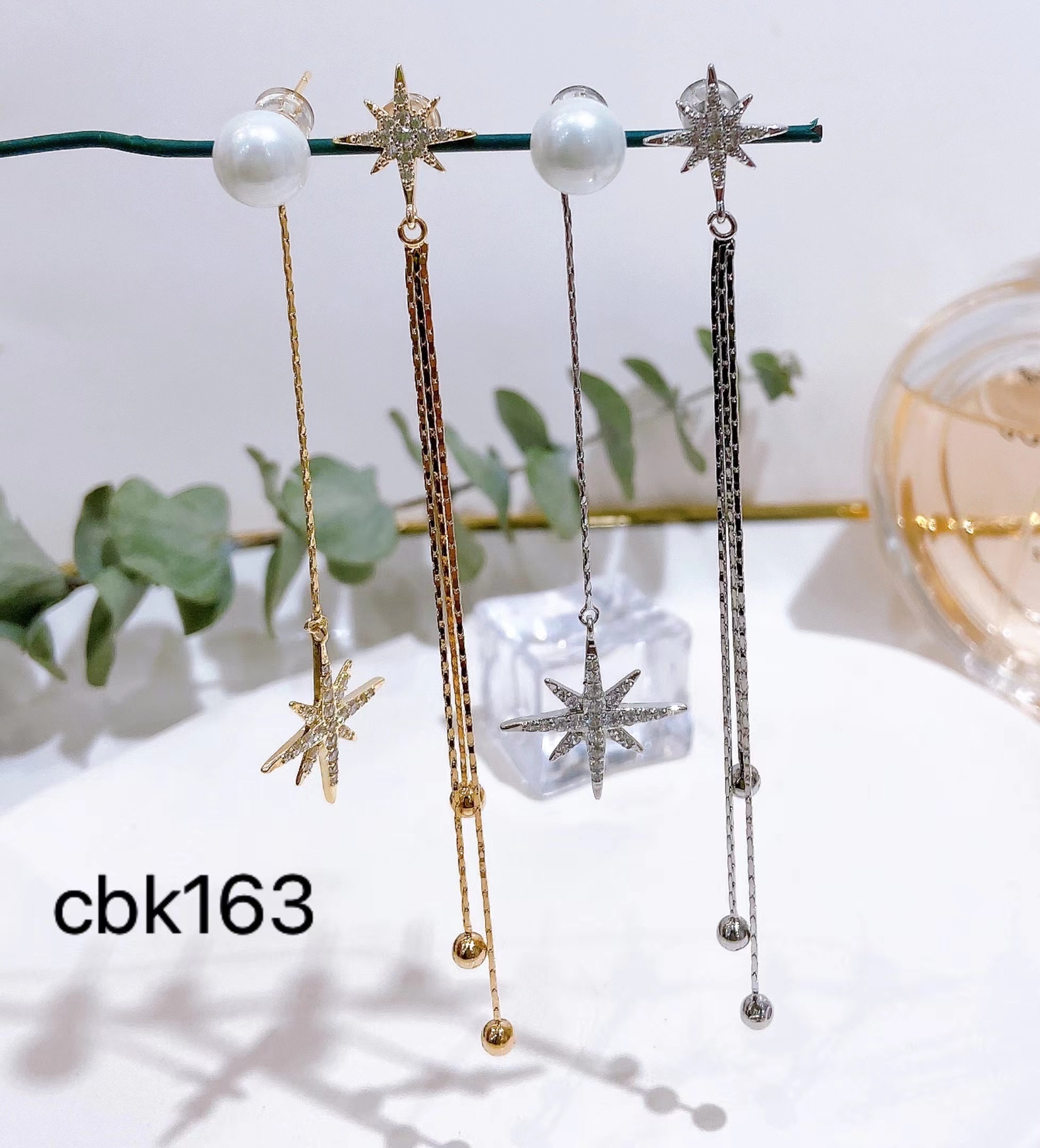 Pop pearl stud earrings thumbnail