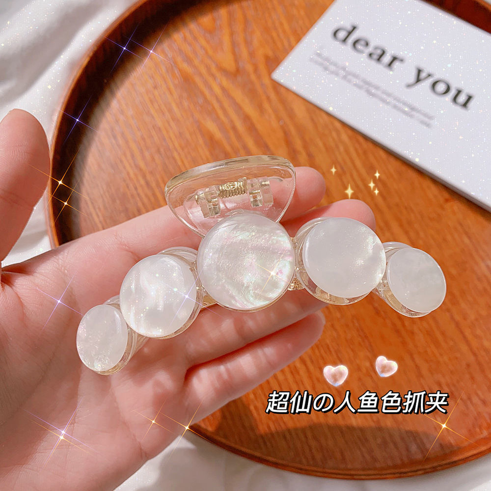 Net red temperament bath hairpin grasping clip female large hair grasping amount black simple back head pan hair clip headdress Application Scenario