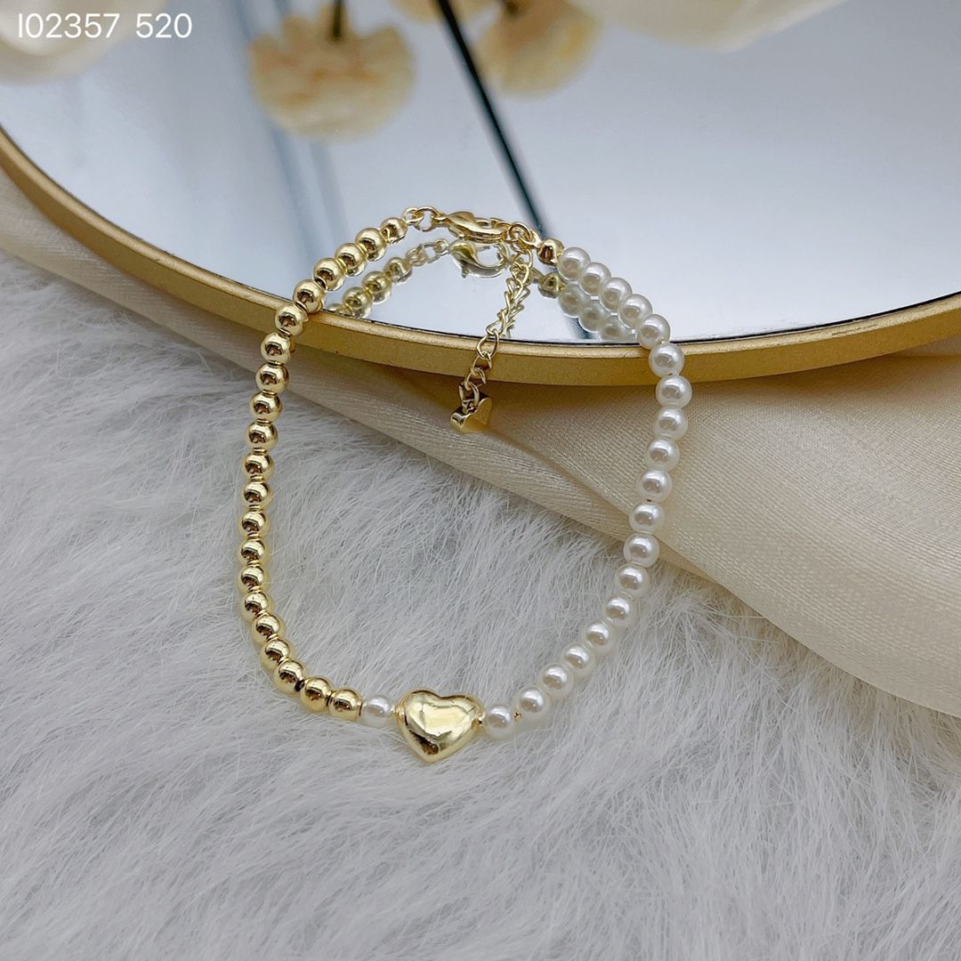 Obi Yabi Pearl and Gold Bean bracelet thumbnail