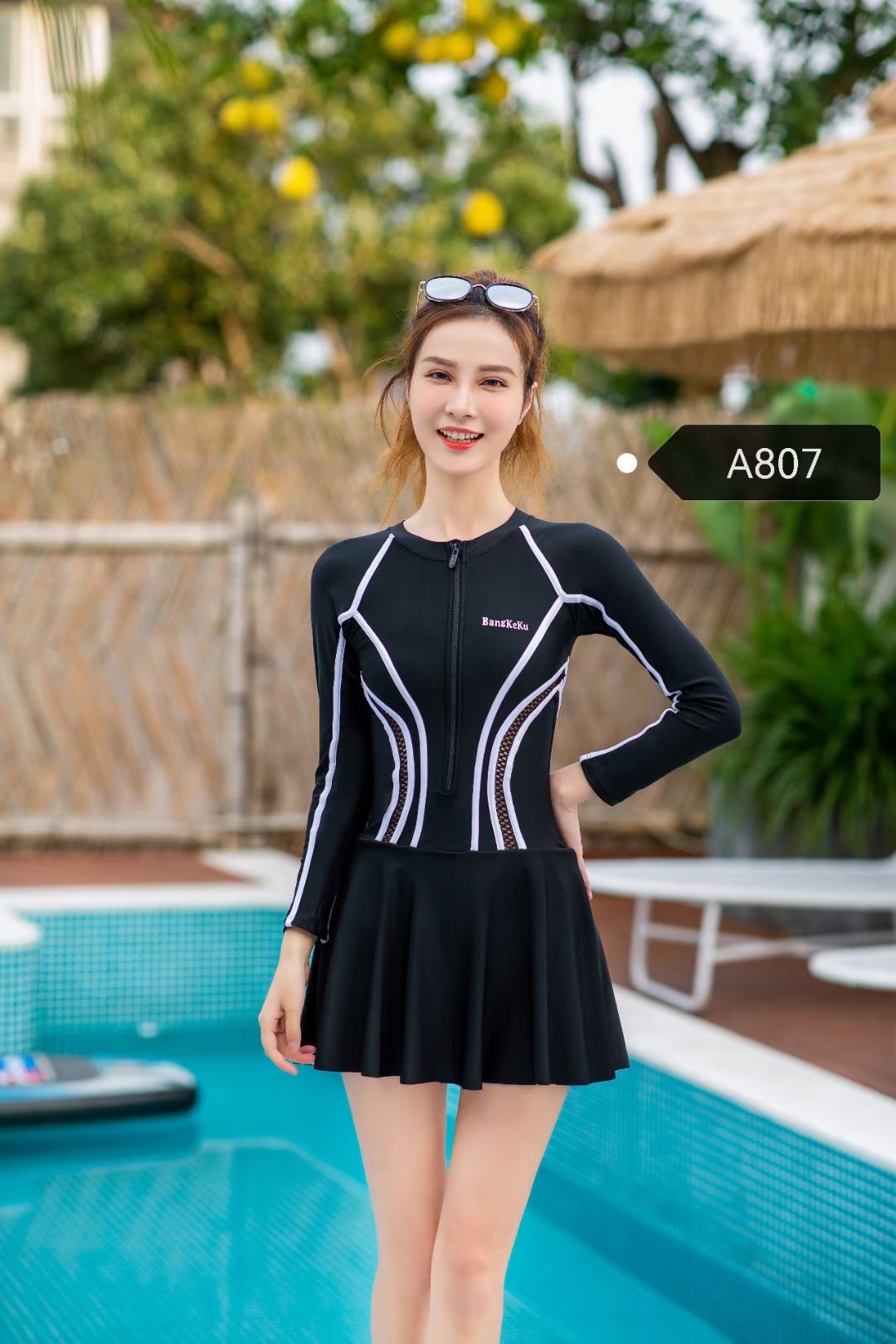 2022 new Gulangyu slim slim sports version one-piece swimsuit, manufacturers direct wholesale thumbnail