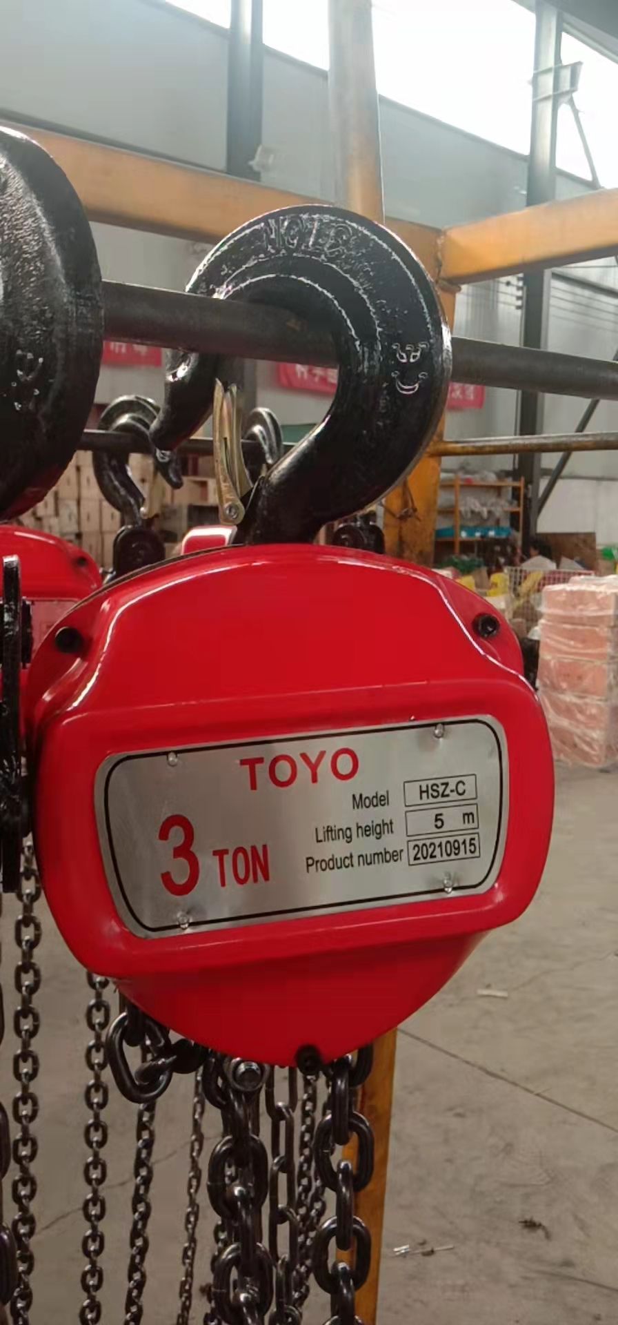 Hand hoist forklift jack crane undefined