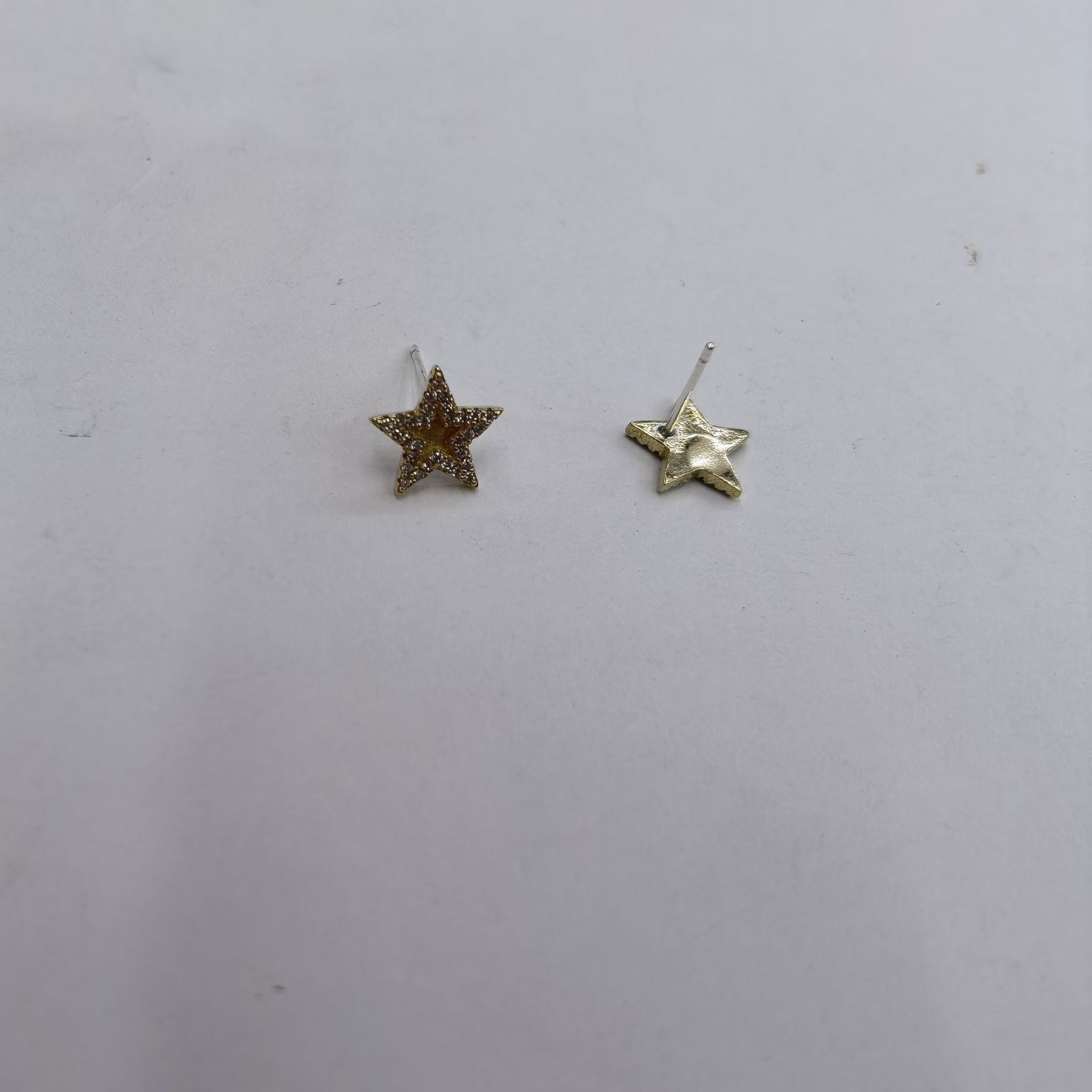 925 silver needle earrings pure copper inlaid with white zircon fashion Korean version 13776 Application Scenario