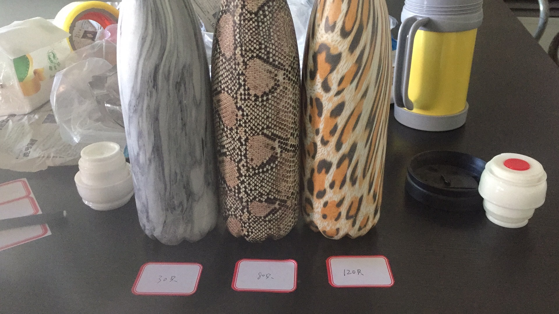 The new 350ml water transfer thermos cup for Coke bottle can be customized Specification drawing