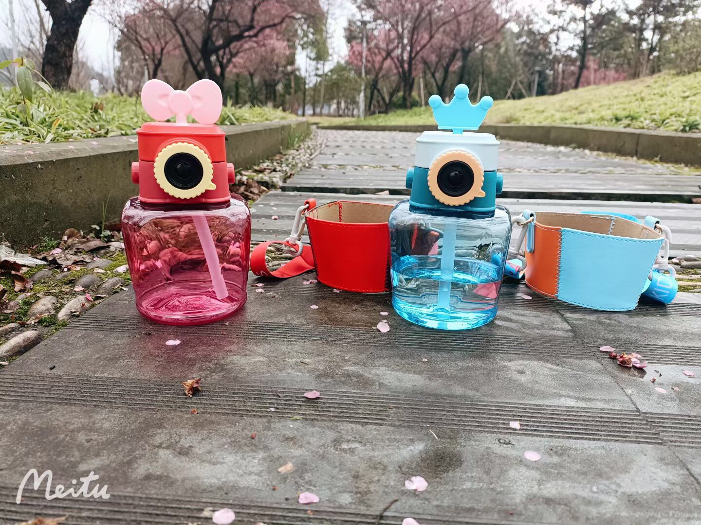 New manufacturers direct camera cup with Yan Youliao == square camera cup [love] imported TRitan material, 700ML large capacity Item Picture