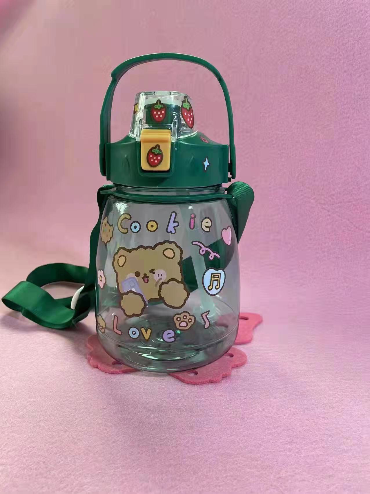 Mobile phone holder 1300ml heat preservation cup Application Scenario