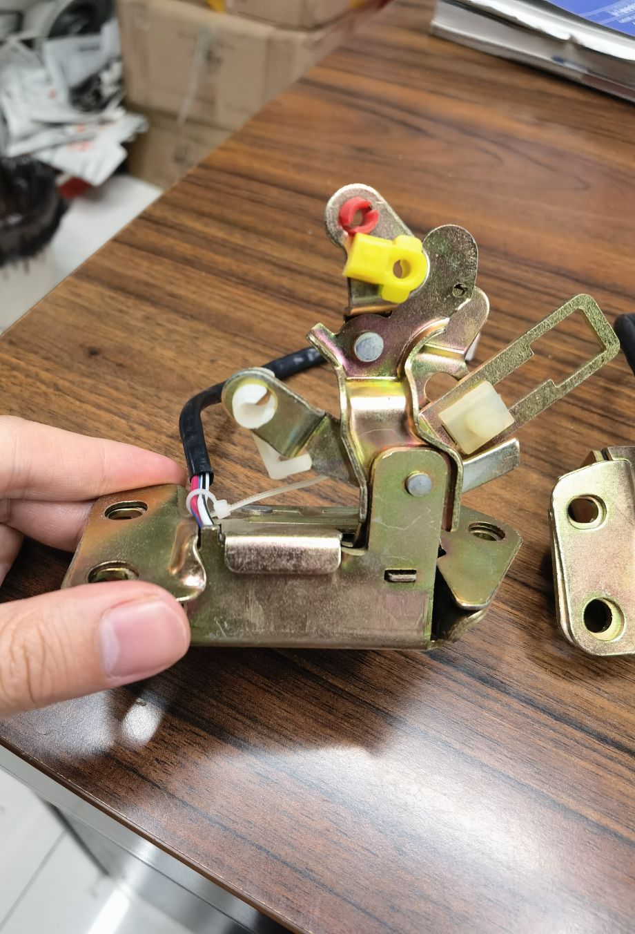 Corolla Lock Body in Use