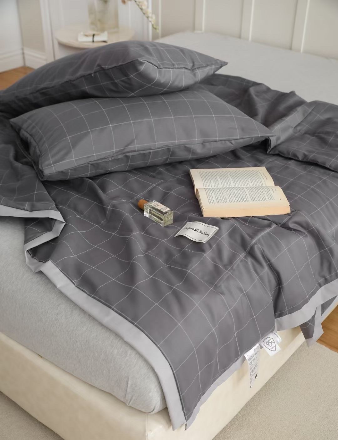 Antibacterial Silk Grid Washed Summer Quilt With Air Conditioning Item Picture