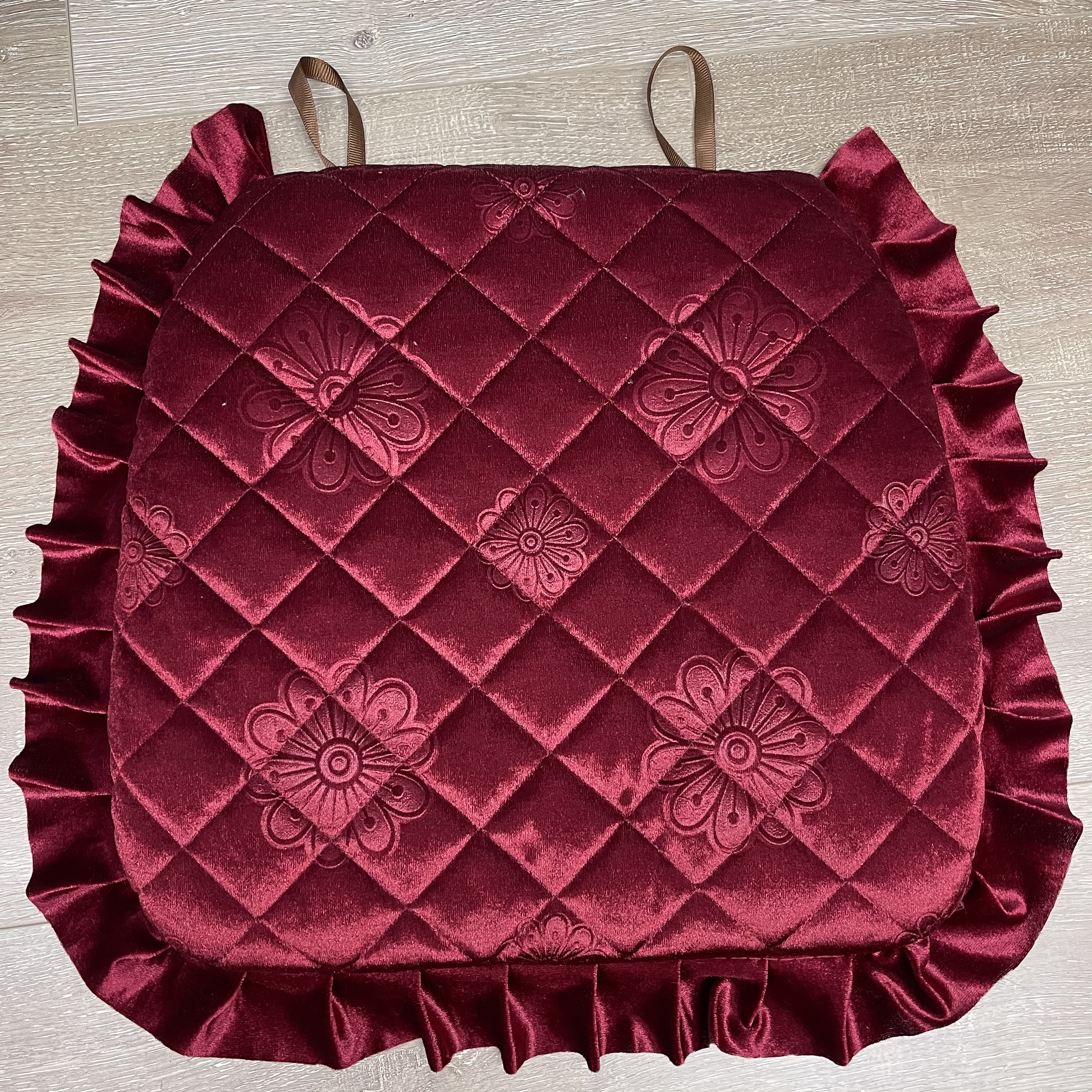 New Explosive Manufacturers Direct Sales Solid Color Embossed Dining Chair Cushion Can Be Disassembled And Washed Home Computer Chair Mahogany Chair Cushion Item Picture