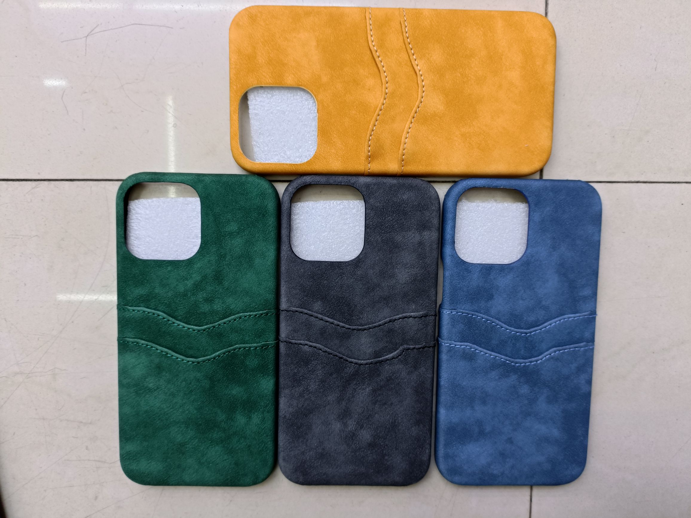 Wavy print, two cards, three packs, phone case protection