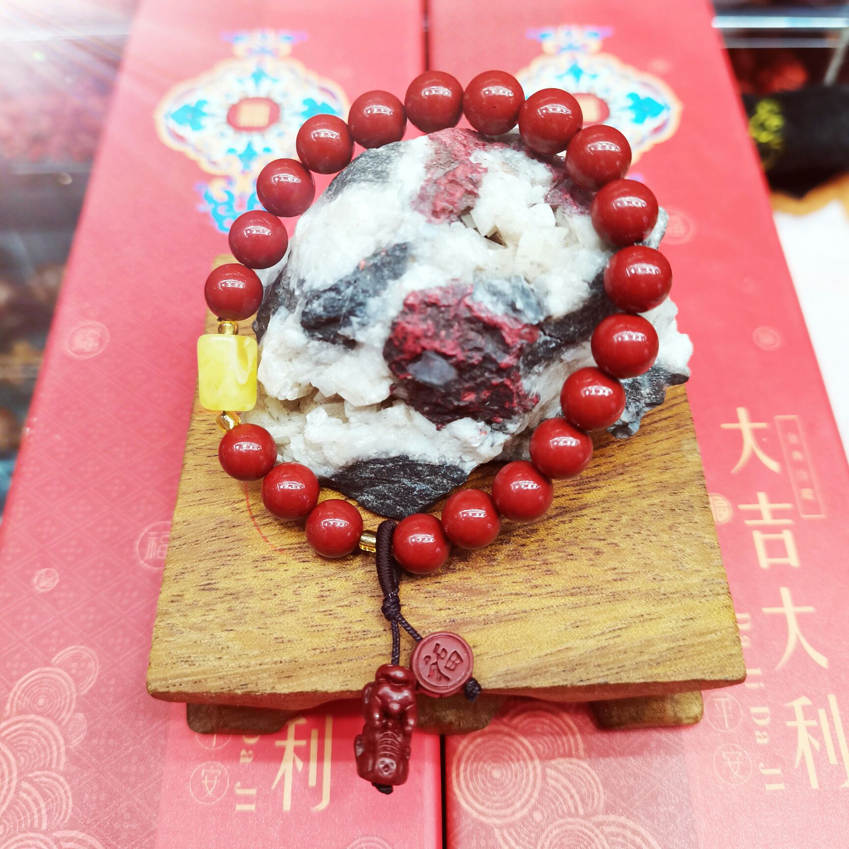 Spring Festival Natural Cinnabar Bracelet Ordinary Purple Gold Sand 8 % Women's Bracelet Fashion Light 0321 details Picture
