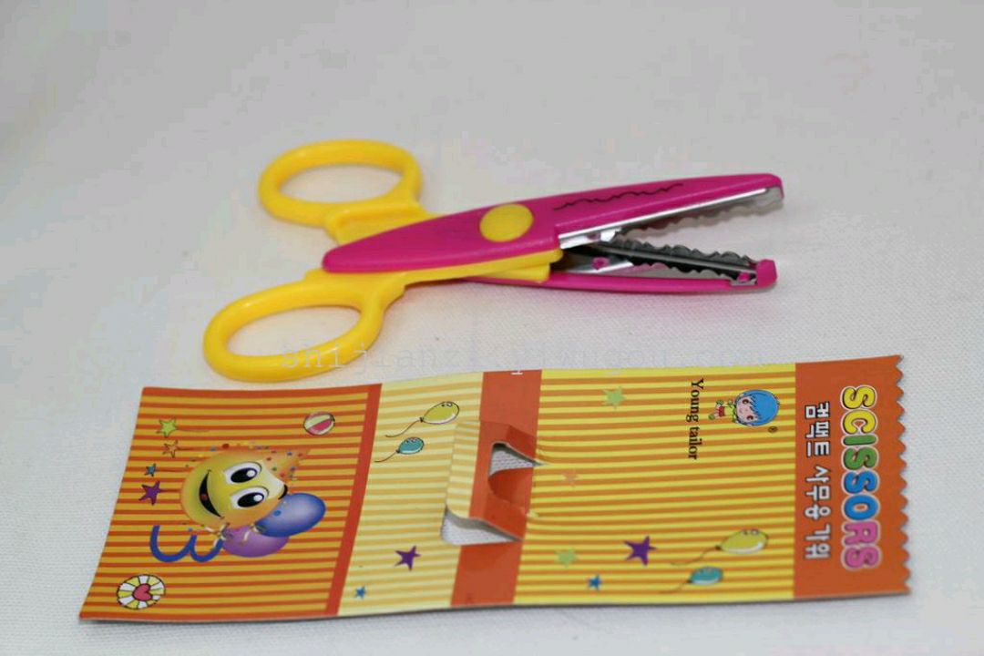 Children's 5.5 "lace scissors thumbnail