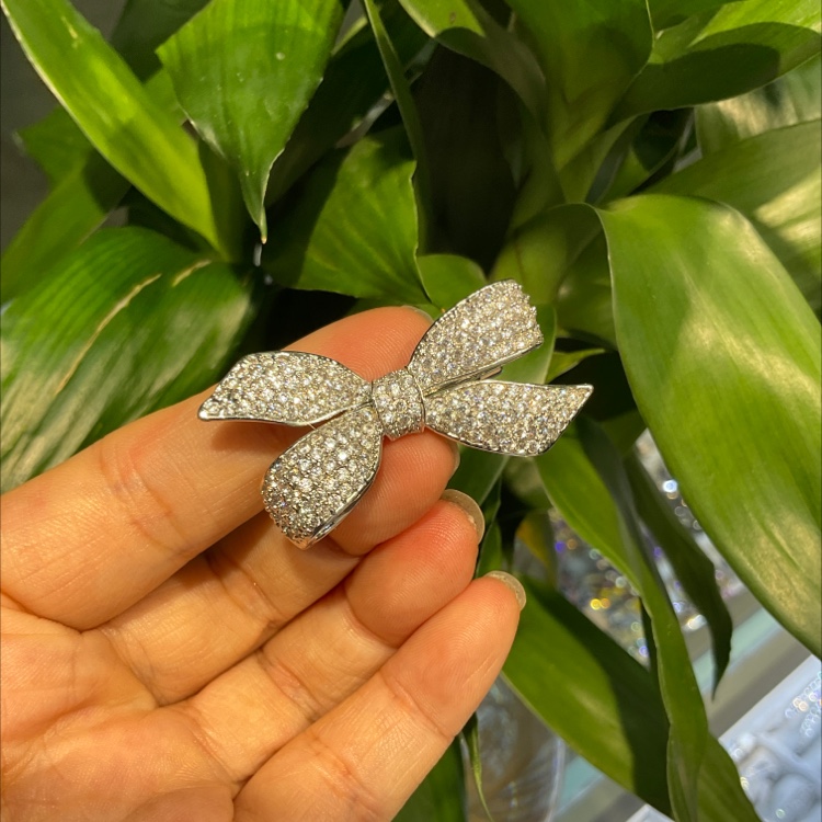 Bow Brooch Micro-inlaid zircon corsage Women's Accessories Coat Silk scarf buckle Pin suit Cardigan coat corsage