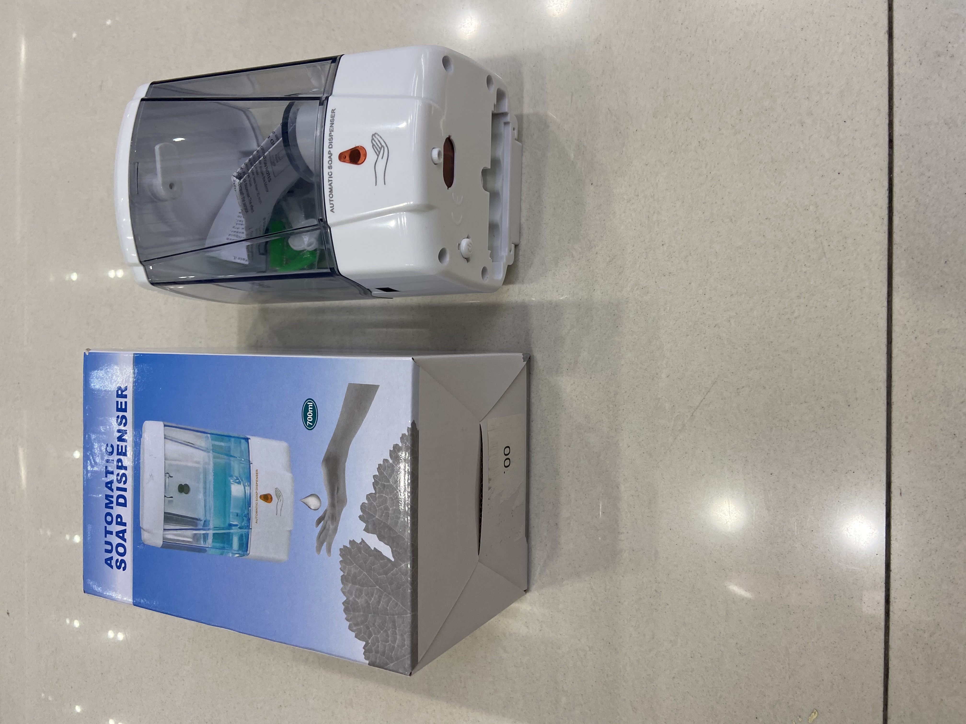 700 ml of liquid soap