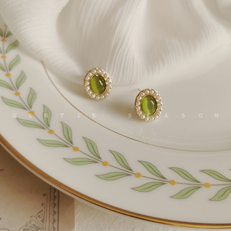 Gentle Eyes Retro Hepburn style Haute Harbour style Niche Elegant Baroque Opal 925 silver stud earrings