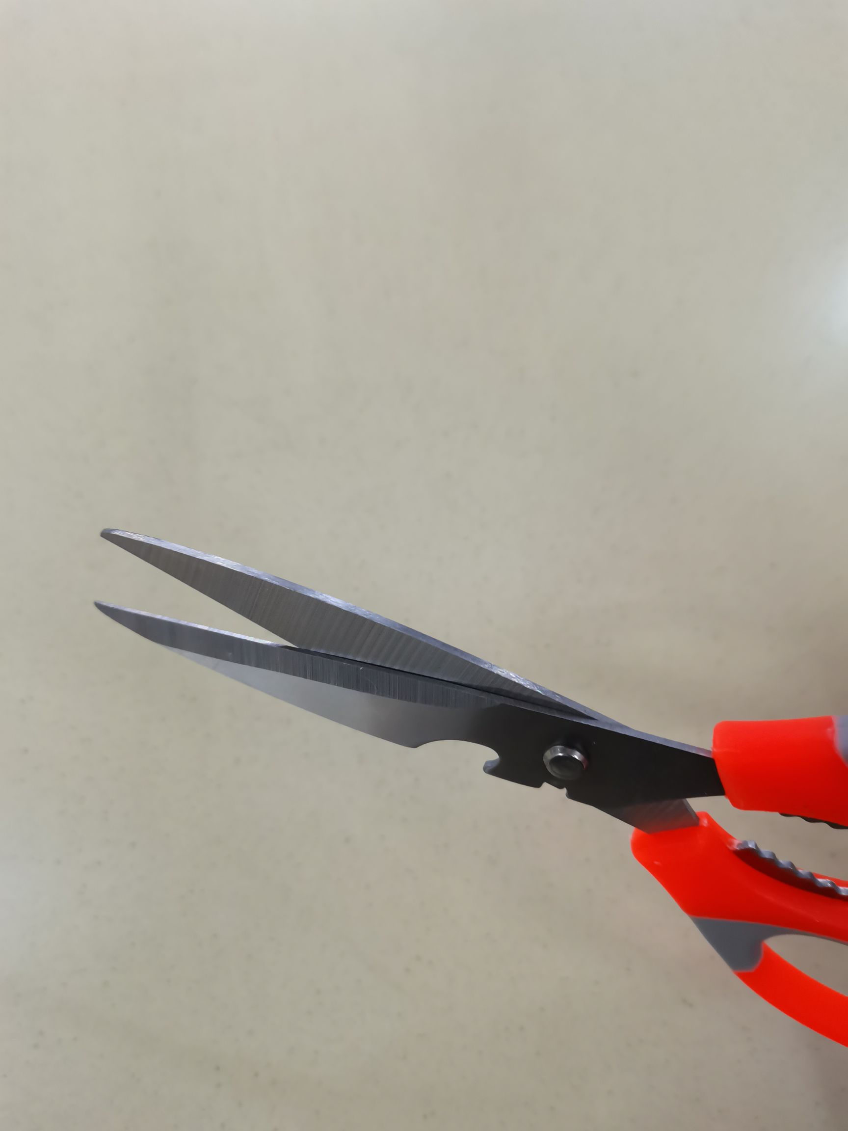 Scissors, kitchen scissors, office and educational knives, scissors, hardware tools, knives, scissors, stainless steel scissors undefined