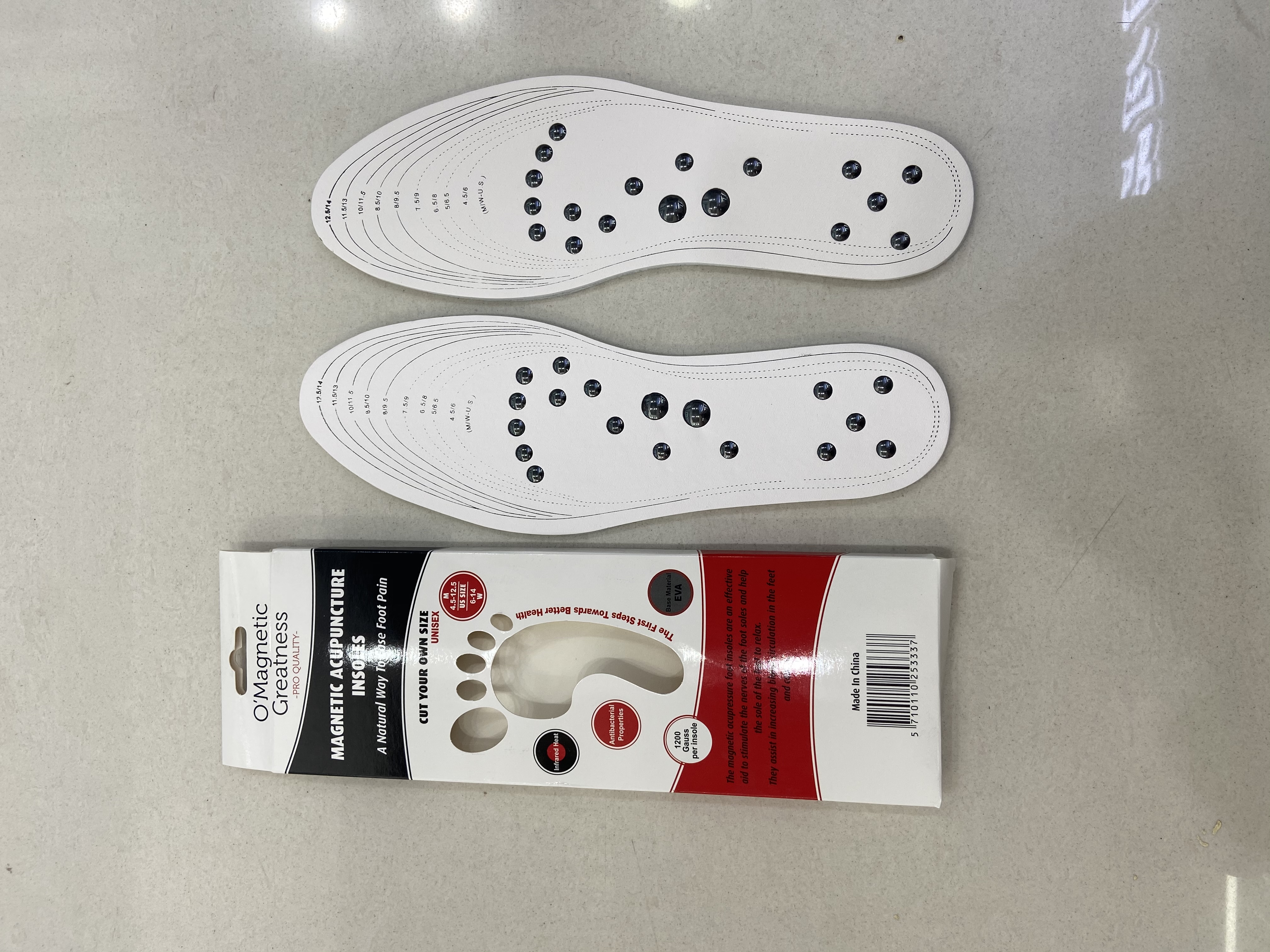 Magnetic modified leather shoe mat