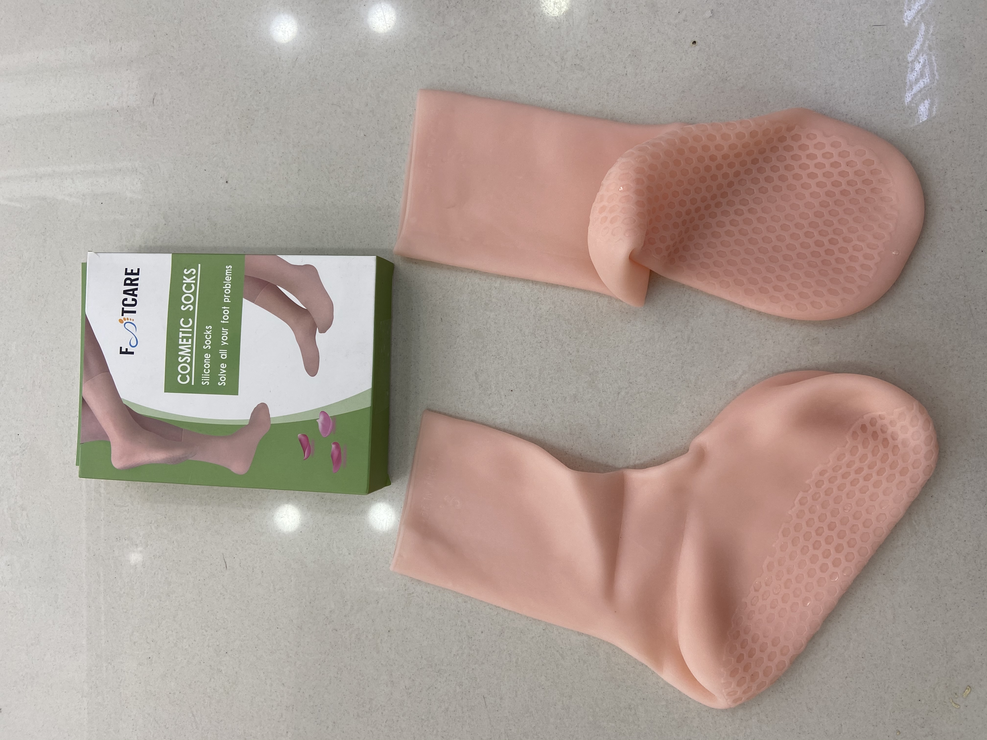 High tube moisturizing silicone socks