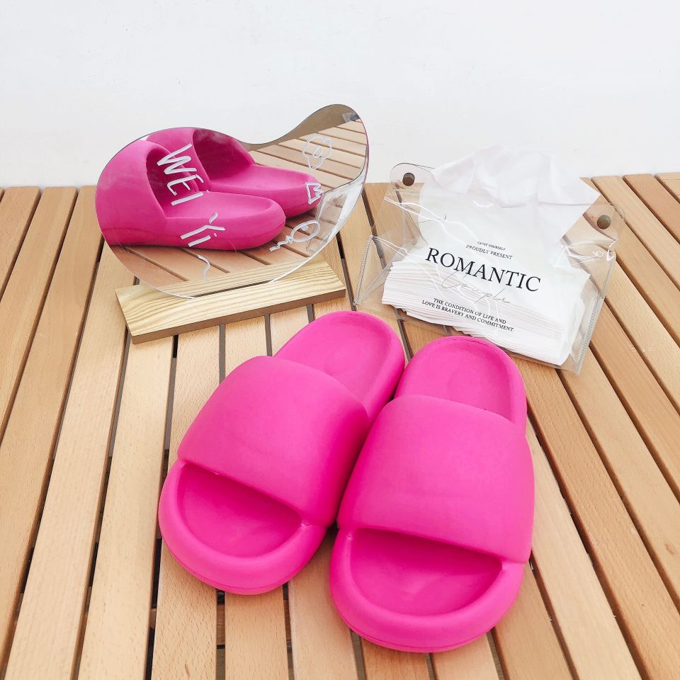 Step On The Shit Sense Of Bread Slippers Female Summer Wear Thick Soles Non-Slip Bath Home Room In The Korean Version Of Leisure Couple Male Specification drawing