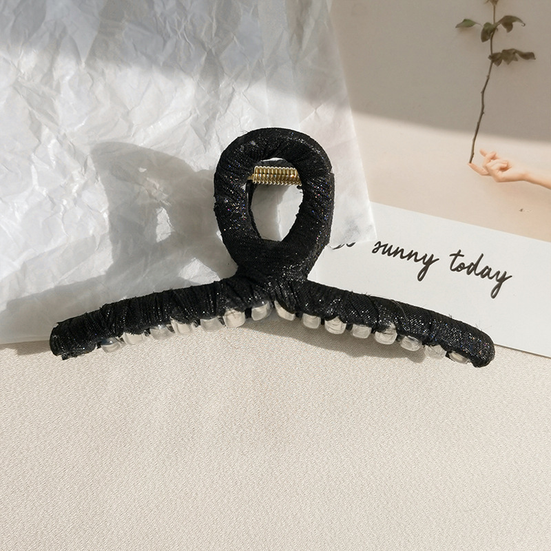 Korean Style Simple Sweet Solid Color Cloth Clip Large Back Head Hair Shark Clip Early Summer Fresh Girl Hair Accessories Item Picture