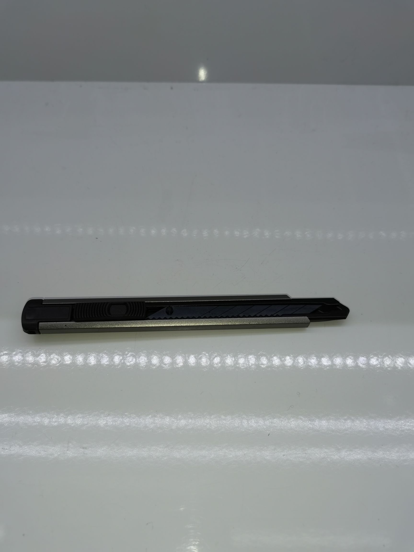 Utility knife, small utility knife, 30℃ utility knife, aluminum alloy small utility knife Specification drawing