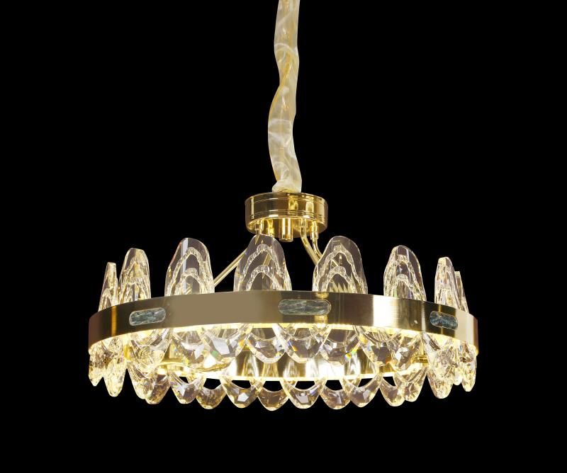 Hang the crystal chandelier by 600m