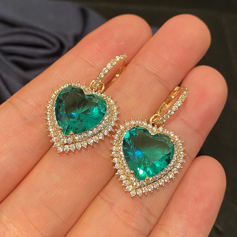 Emeralds Love Earrings Earrings Quality Premium sense earrings Heart zircon Pendant earrings Heartbreak net red earrings