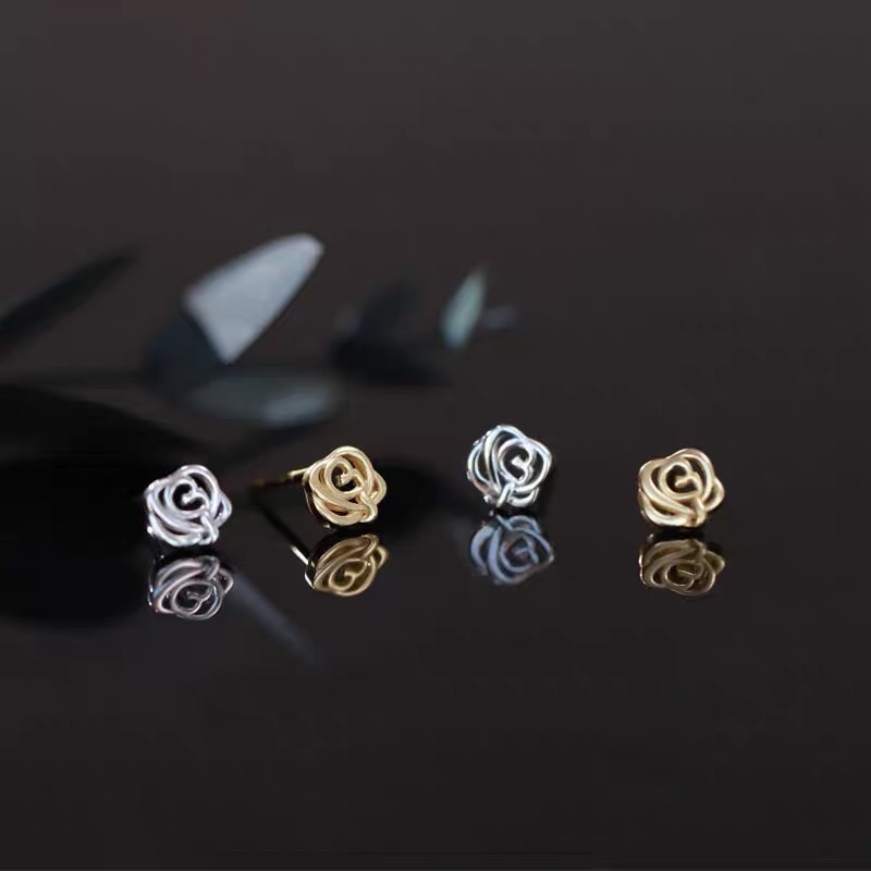 Rich flower ~ Nourishing ear piercing ear studs new advanced sense