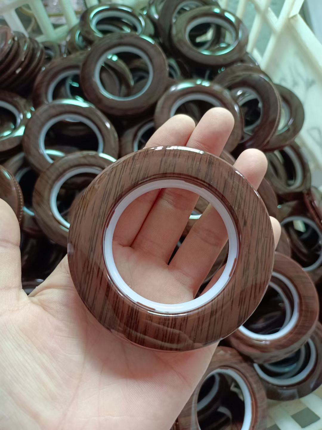 Wood Grain Circle Curtain Accessories Curtain Art Circle Curtain Ring Home Improvement Accessories Specification drawing