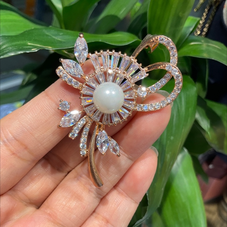 Fashion micro-inset zircon women's clothing brooch jewelry collar pin Silk scarf buckle pin clothing accessories